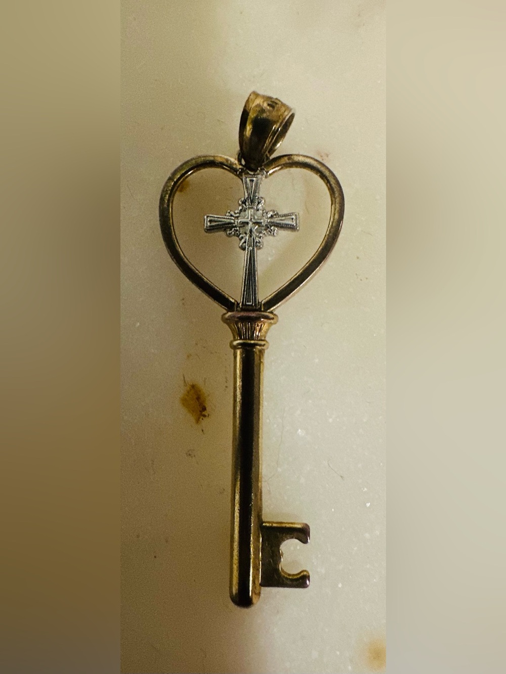VINTAGE PENDANT  .925 sterling with gold overlay  Beautiful classic